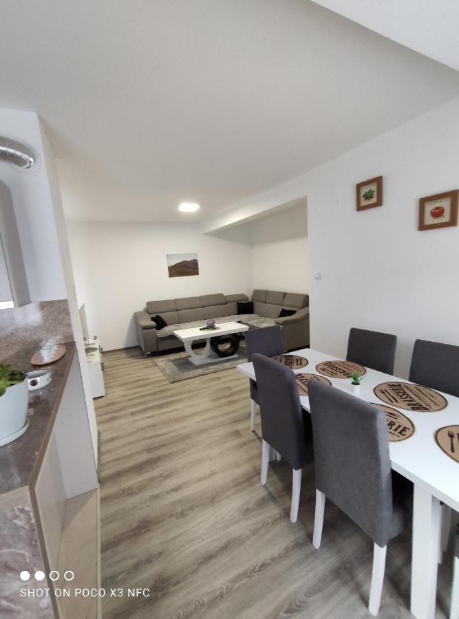 Anelija Apartment